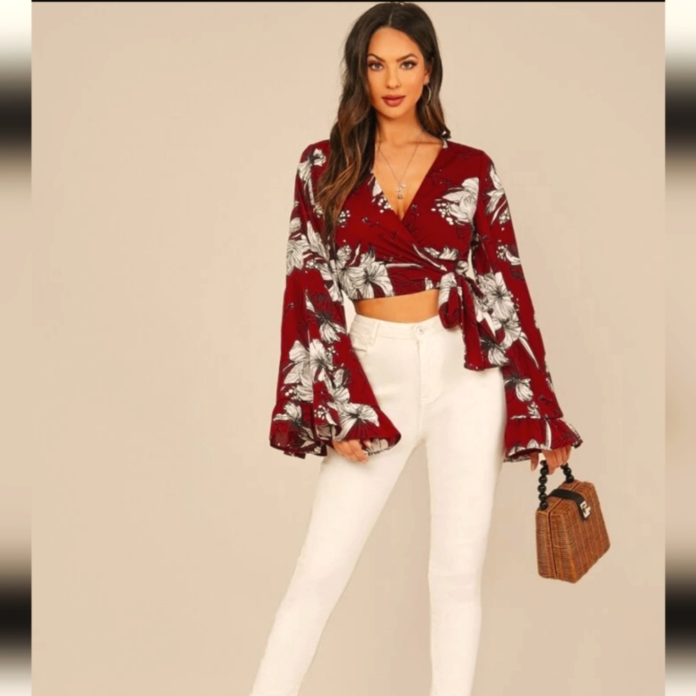 SHEIN NWOT Bell Wrap Boho Top Size XS 🔥🔥